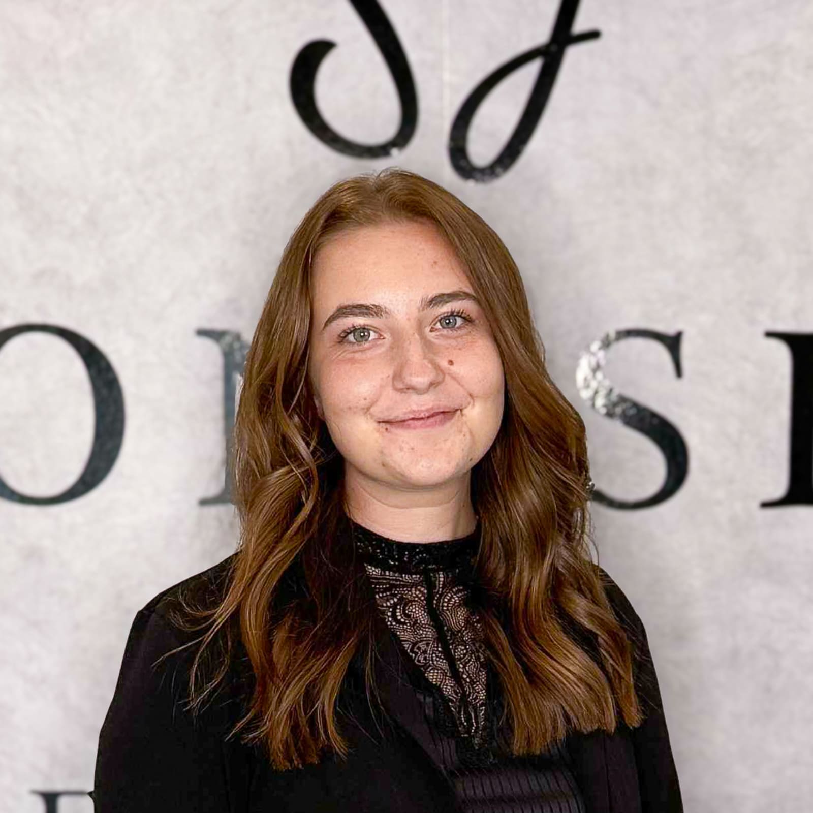 Frisør Lenina fra Salon Shine